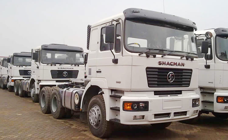f2000 tractor truck