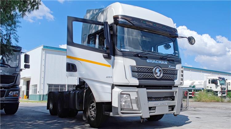 Shacman X3000 Price Tractor Truck 6x4 for Sale In Tanzania